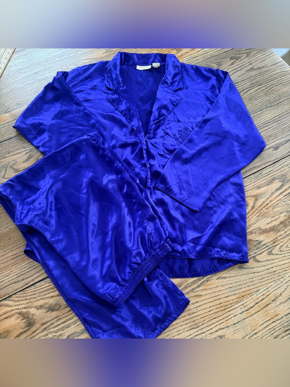 Vtg Victoria’s Secret Women’s  Gold Label Royal purple pajama set size Large